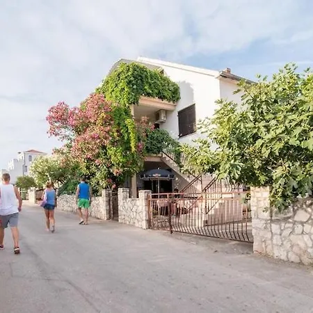 Fidelis - Two Bedroom With Terrace 6 Apartment